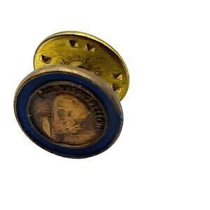 Vintage United Nations Association Lapel Pin With Clutch Back A446